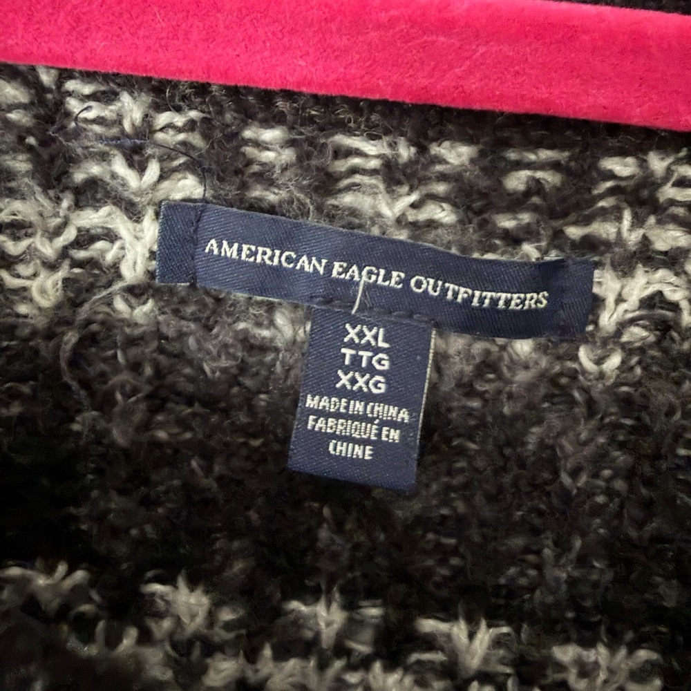 Sweater - Picture 3 of 5